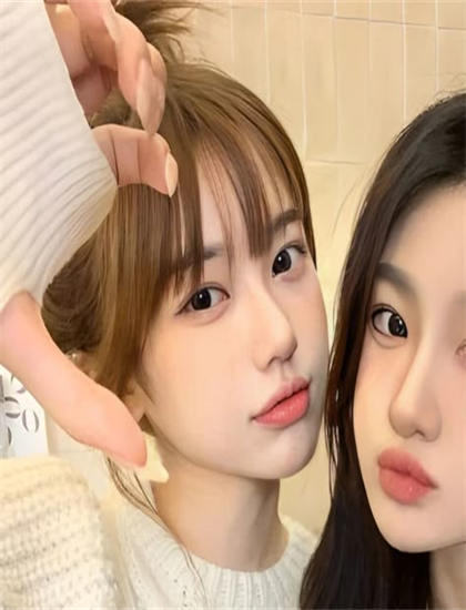 表演艺术解析：《锦鲤小福星她出口成金》的角色选择的恰当性与艺术效果 理解表演与导演的配合